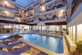 Apartamenty i Hotel Agrabella